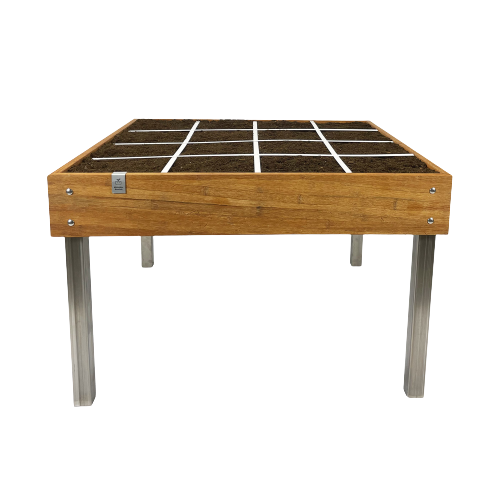 Bamboetafel op poten met 16 vakken 1