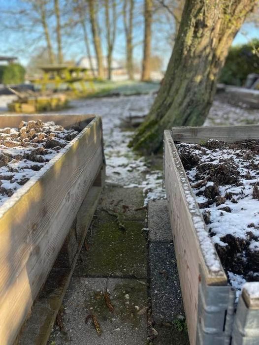 sneeuw in je moestuinbak